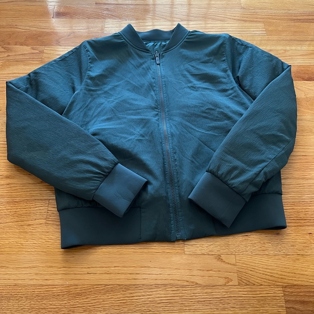 Lululemon green reversible puffer coat